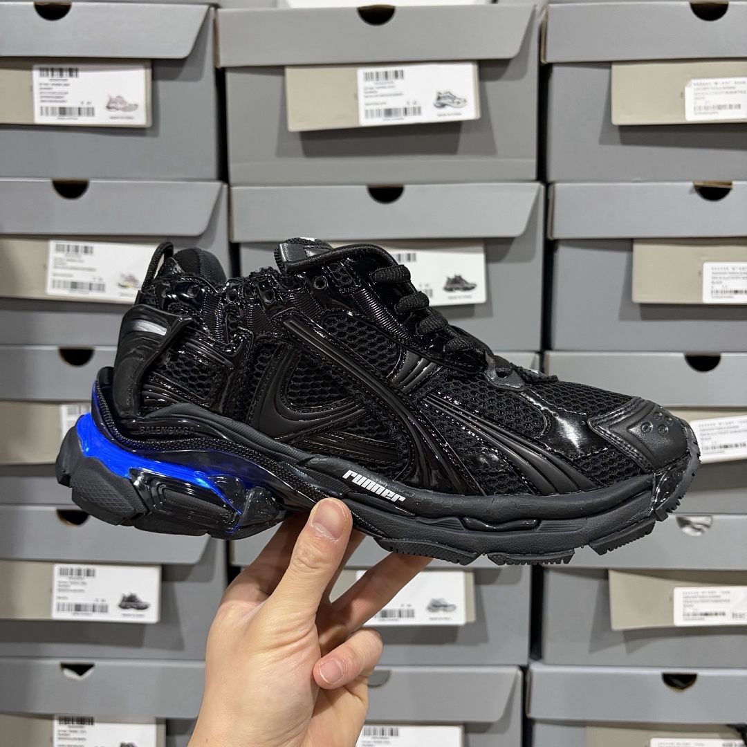 Balenciaga Runner 7 Gen (Black LED) - Image 12