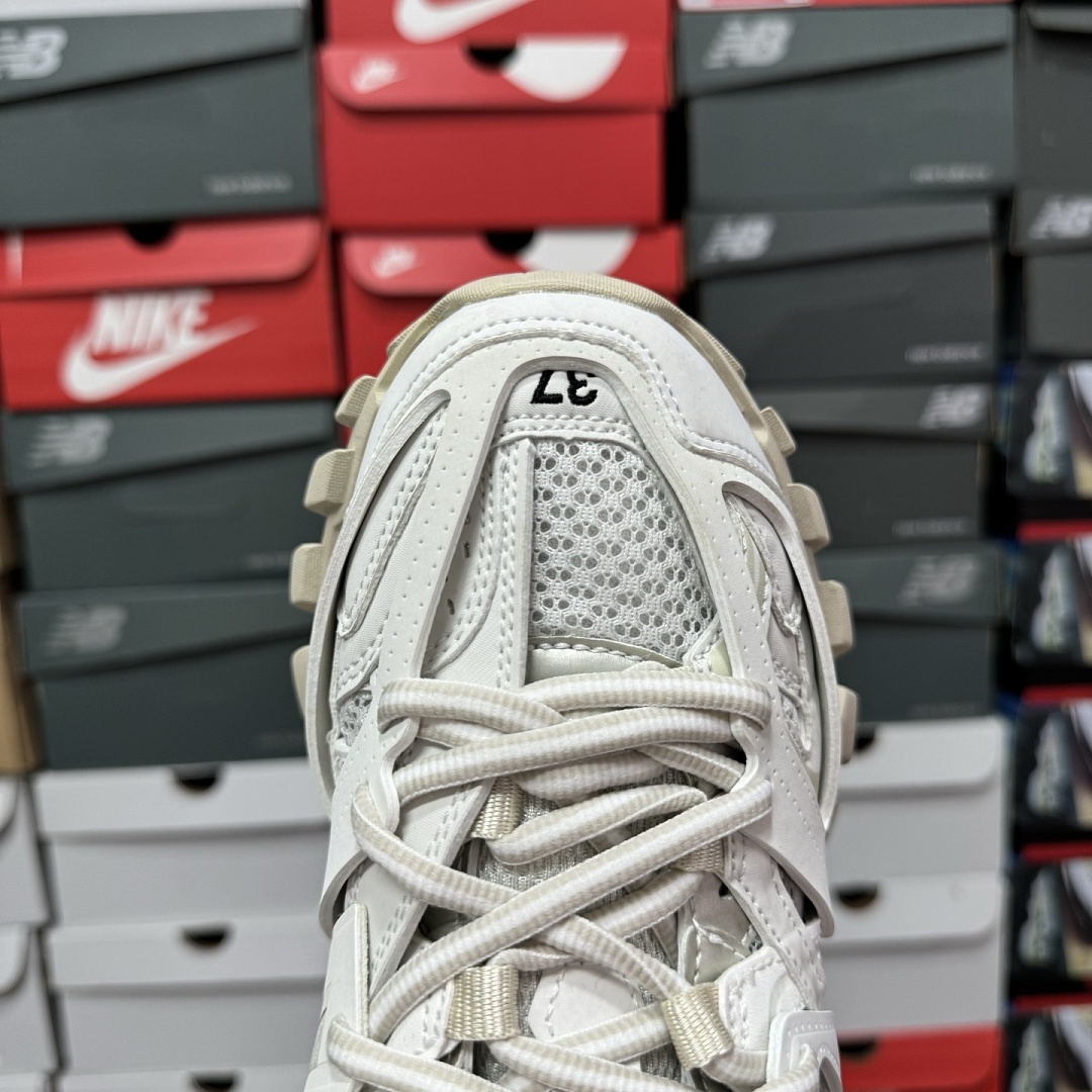Balenciaga BLCG Track LED (White) - Image 7
