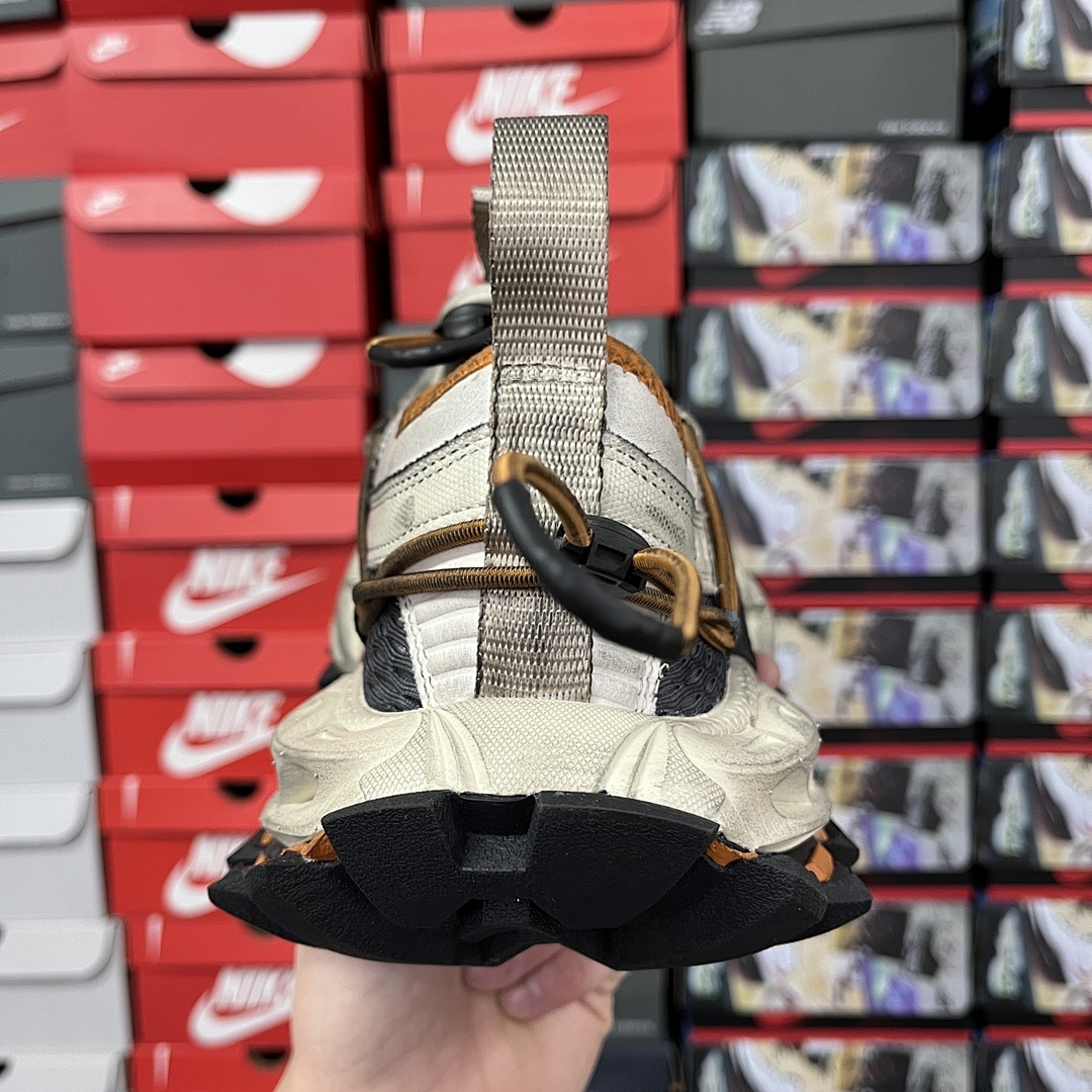 Balenciaga Hike 15 Gen - Image 8