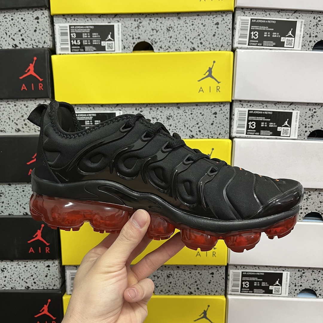 Nike Air VaporMax Plus Black Light Smoke Grey Magma (Orange) - Image 9