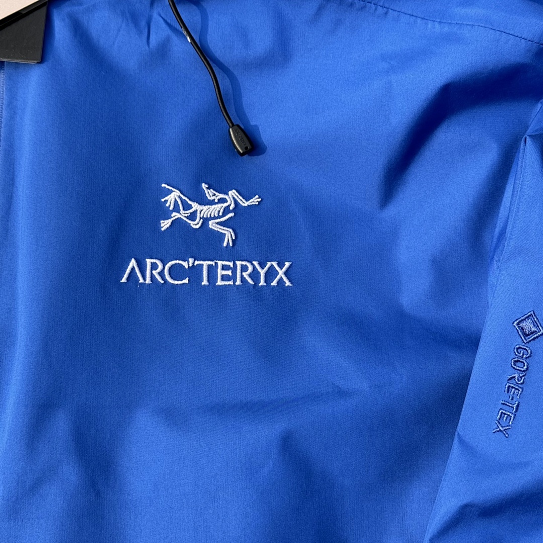 Arc'teryx Beta LT Jacket (Royal Blue) - Image 18