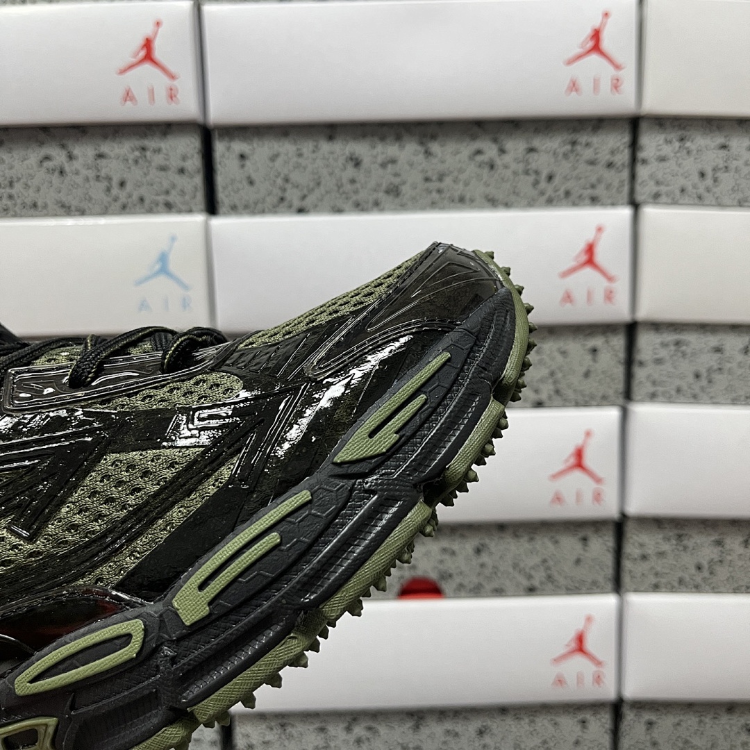 Off-White Be Right Back - Image 10