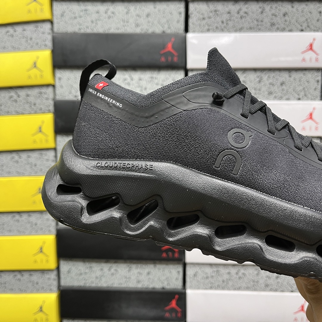 On Running Cloudsoma (Black) - Image 5