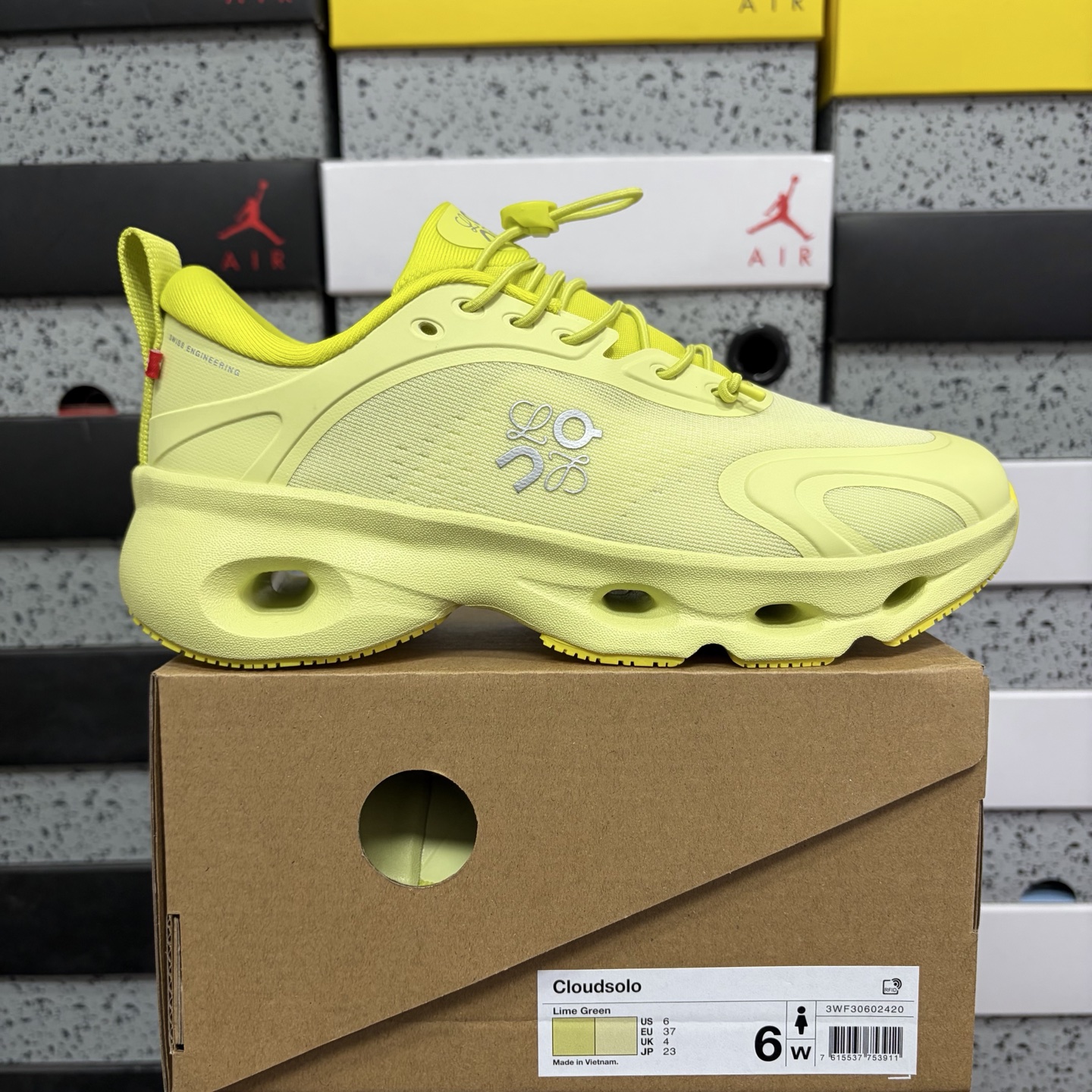 On Running Cloudsolo LOEWE Lime (Green) - Image 11