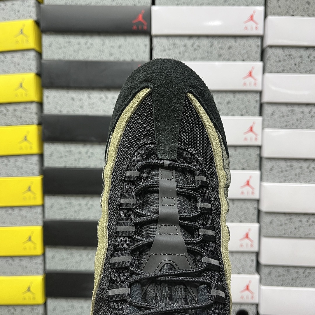 Nike Air Max 95 SP Undefeated Geo La Brea Medium Olive IB4523-200 Los Angeles Limited - Image 2