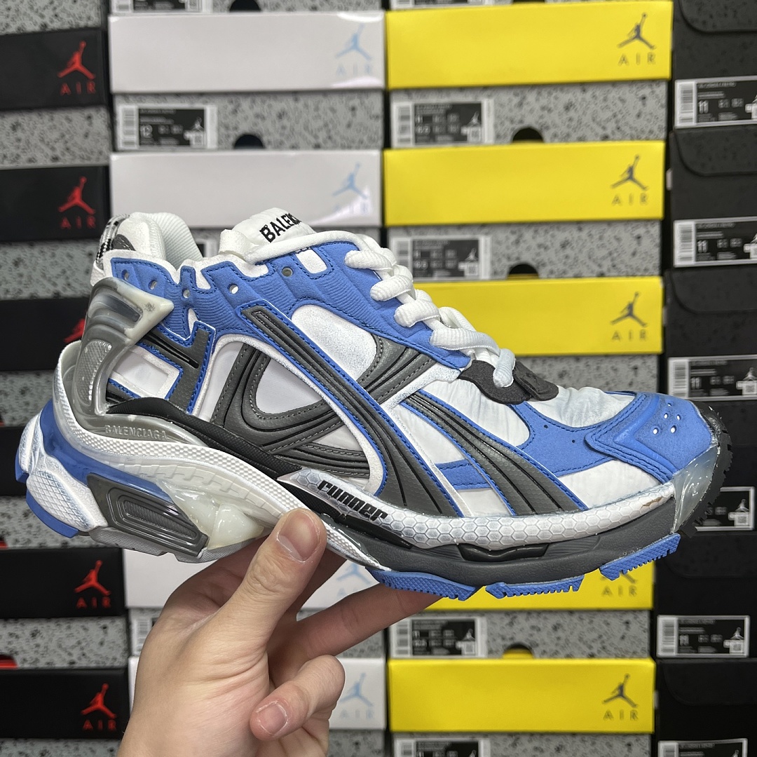 Balenciaga BLCG Runner 7.5 - Image 7