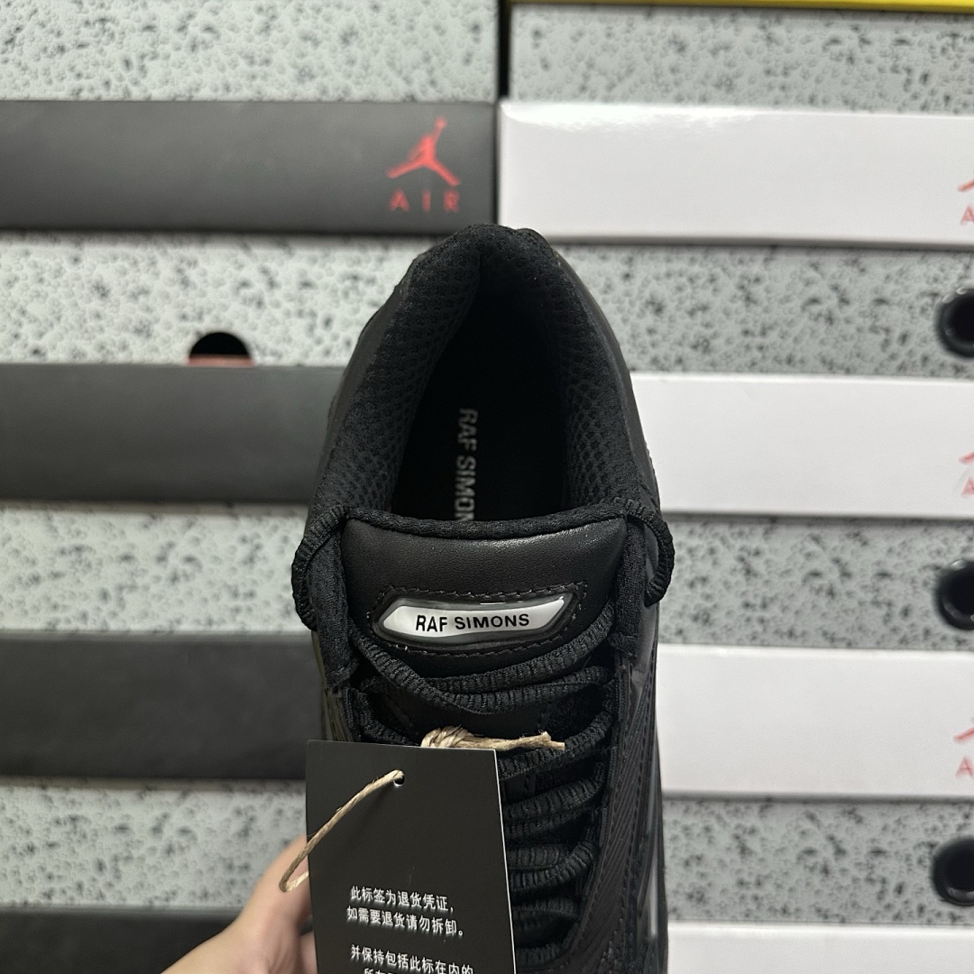 On Running Raf Ultrasceptre - Image 2