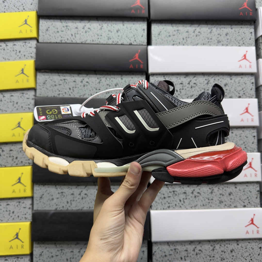 Balenciaga BLCG Track 4162 (Black Red) - Image 8