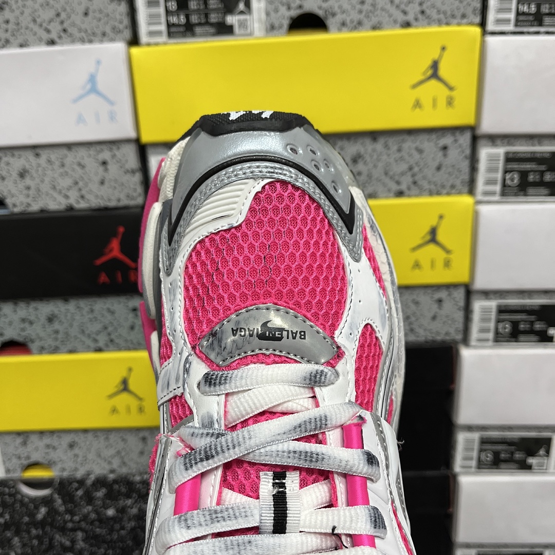 Balenciaga BLCG Runner 7.0 - Image 8
