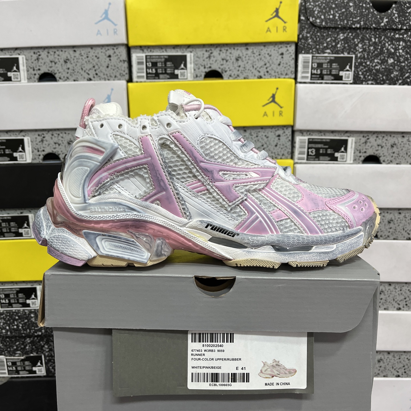 Balenciaga BLCG Runner 7.0 - Image 11