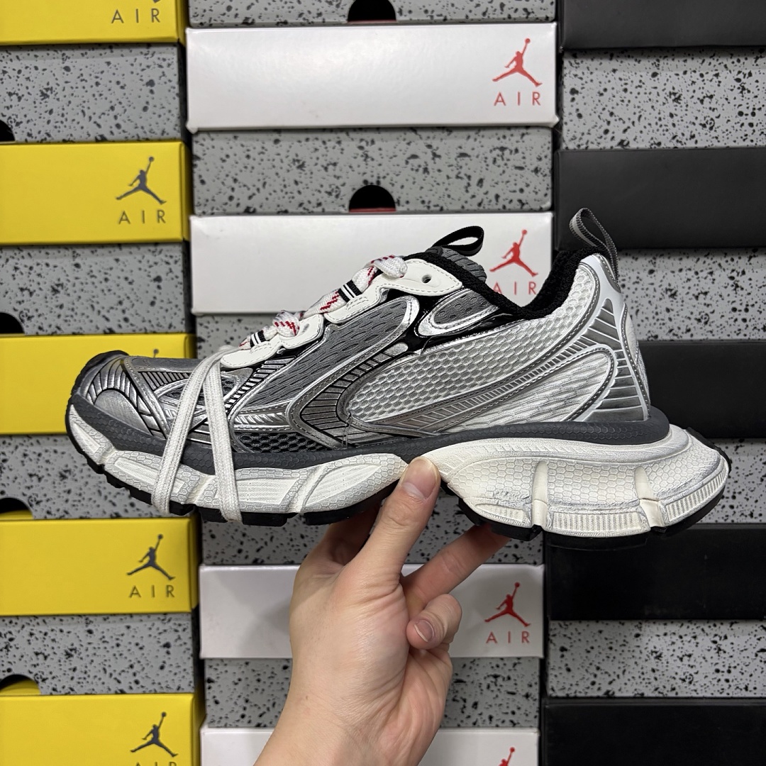 Balenciaga 3XL - Image 9