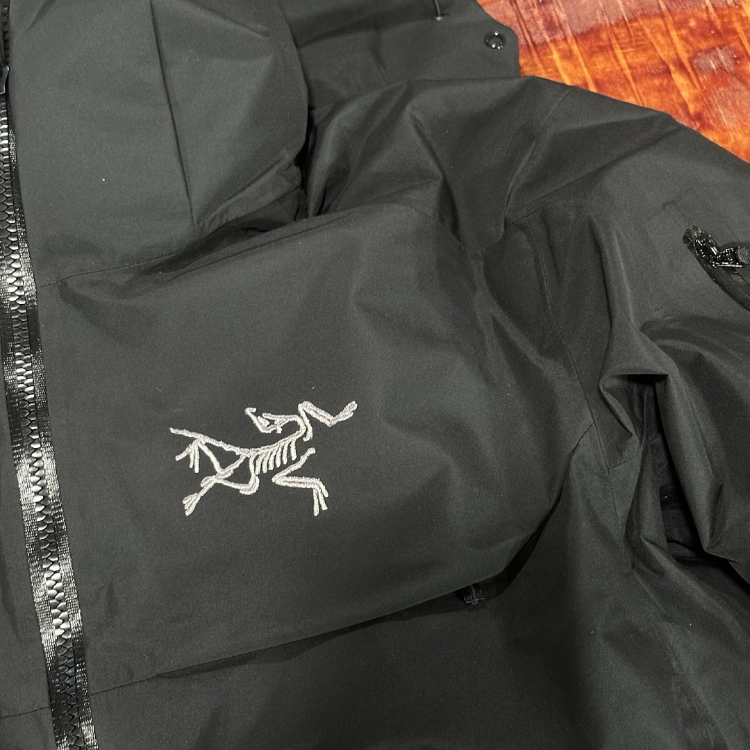 Arc'teryx Macai Jacket Black 70 Velvet - Image 25