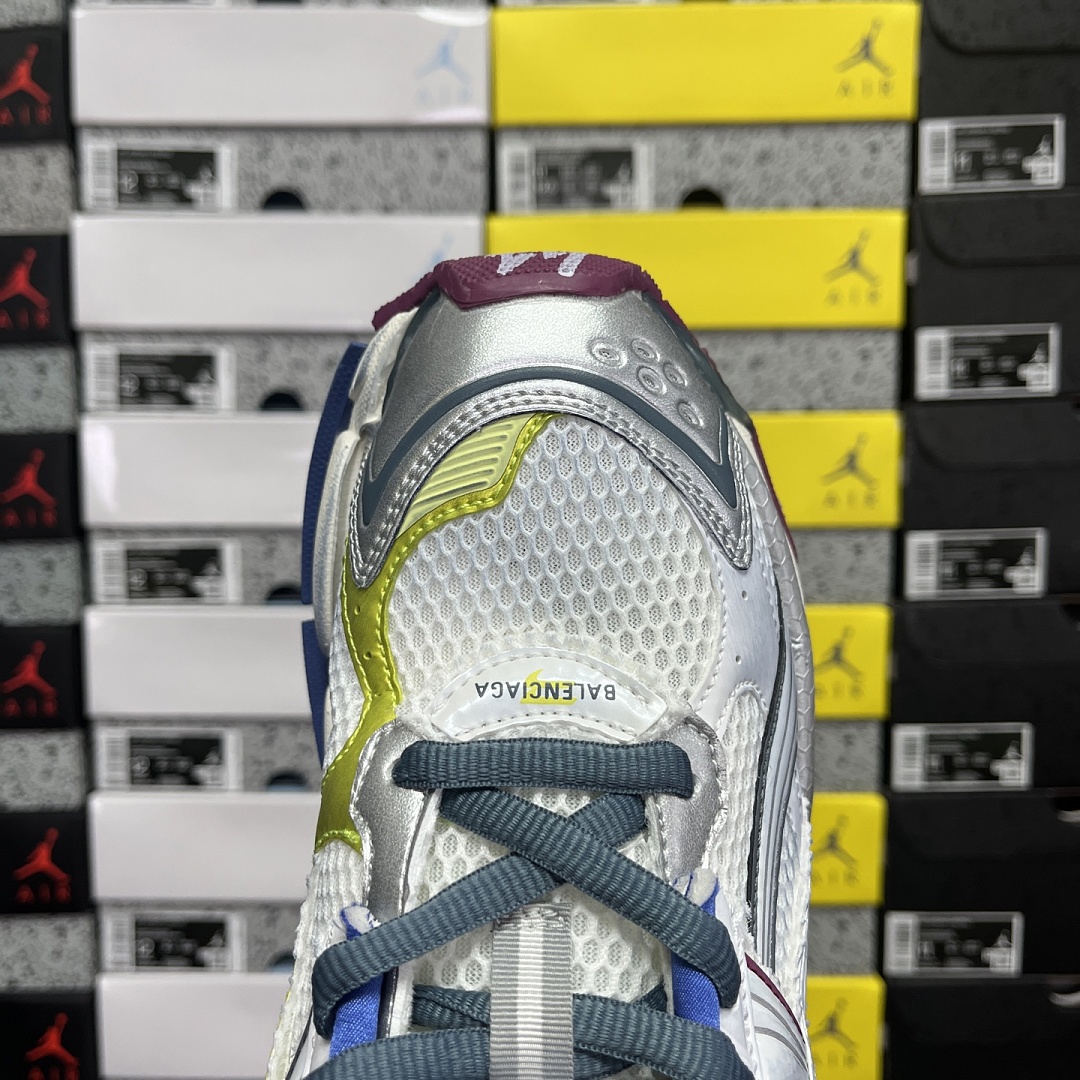 Balenciaga BLCG Runner 7.5 - Image 3