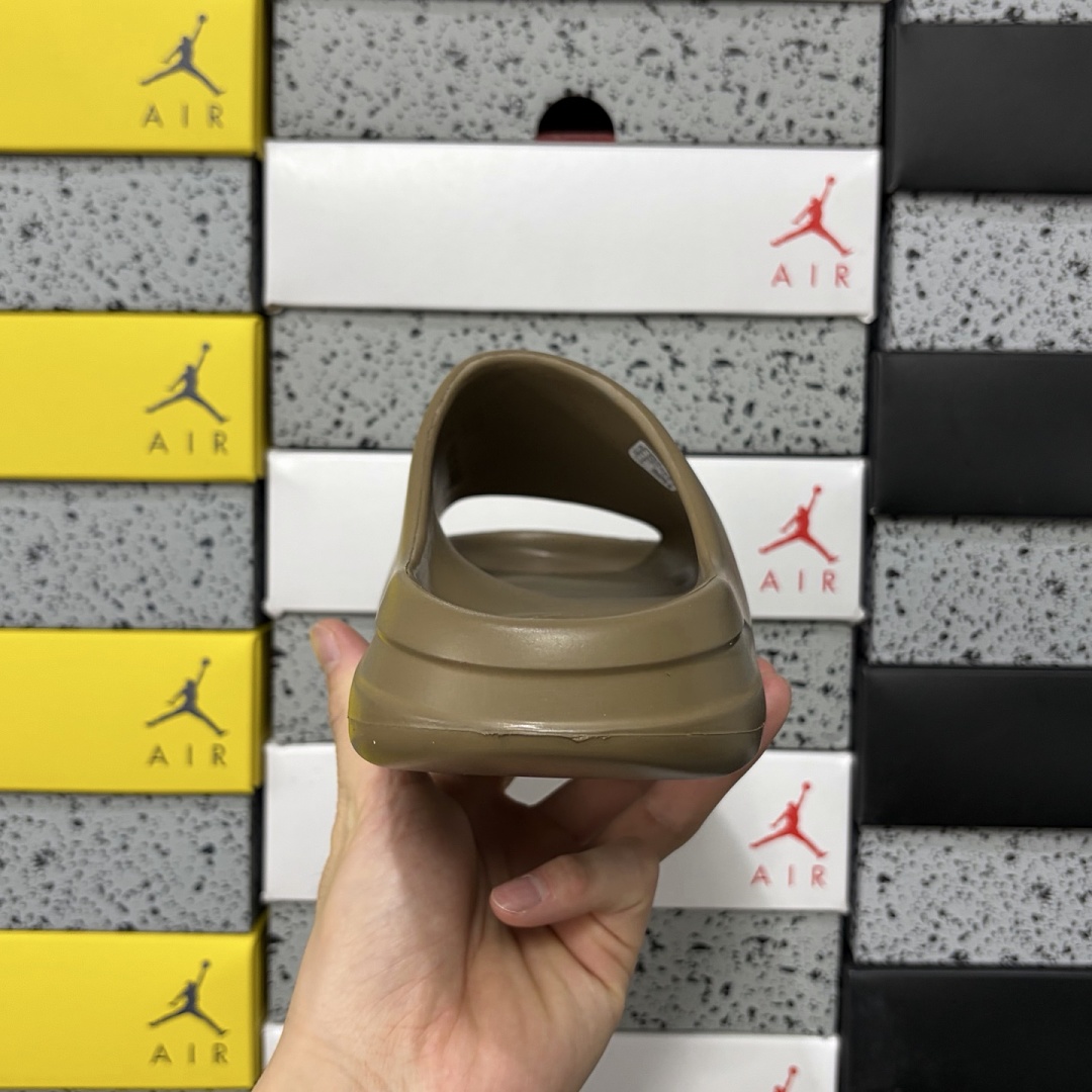 Adidas Yeezy Slide Earth Brown Slides - Image 6