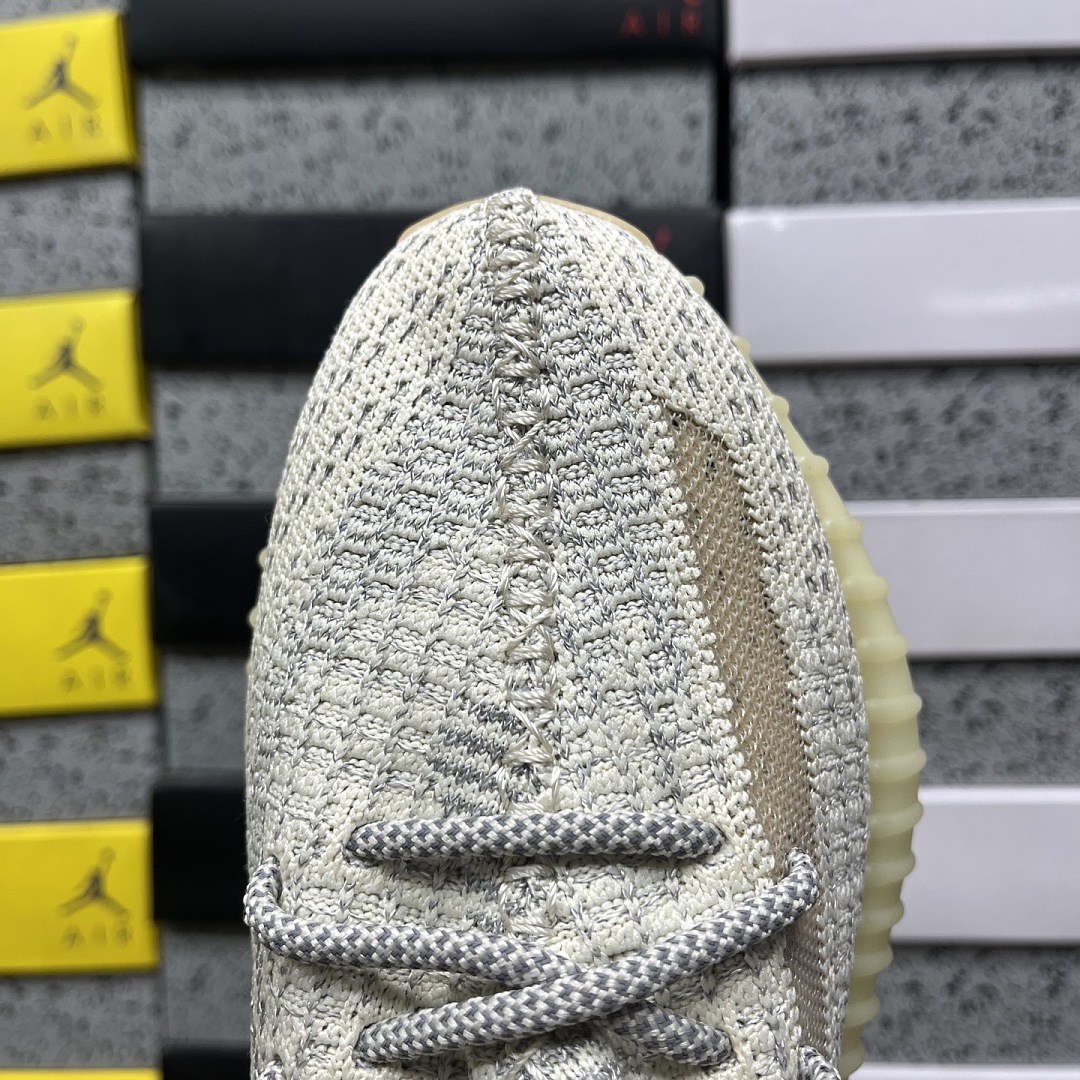 Adidas Yeezy Boost 350 V2 White Starry - Image 5
