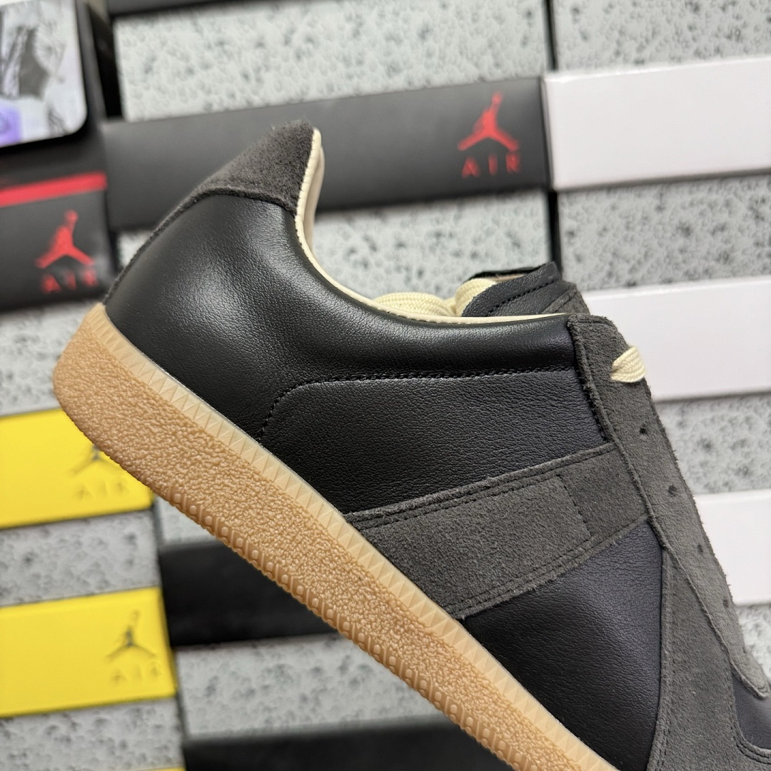 On Running Maison Margiela Replica Black Gum T8013 Yellow (Dark Grey Suede) - Image 7