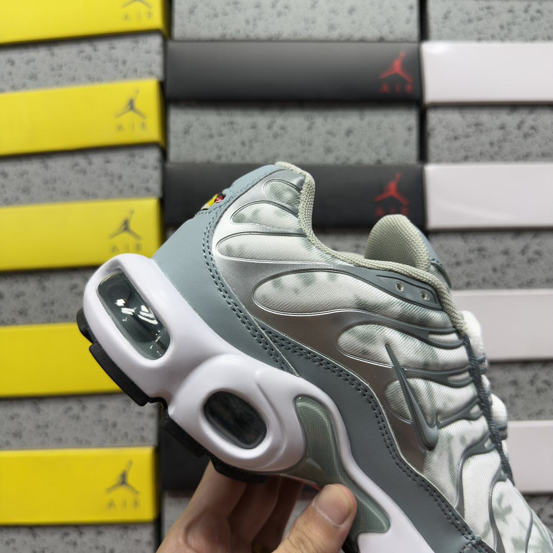 Nike Air Max Plus Origins Waterway - Image 7