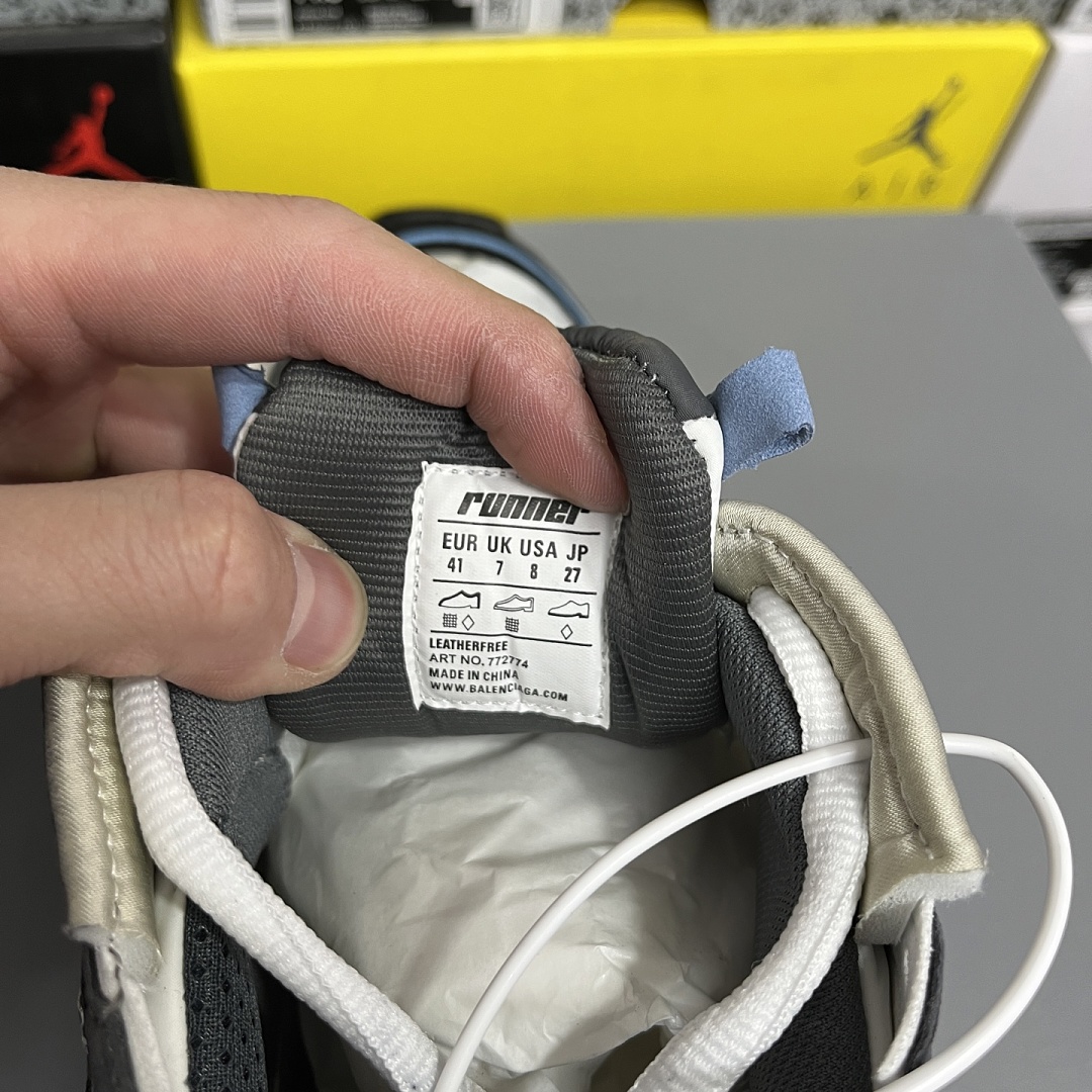 Balenciaga BLCG Runner 7.5 - Image 5