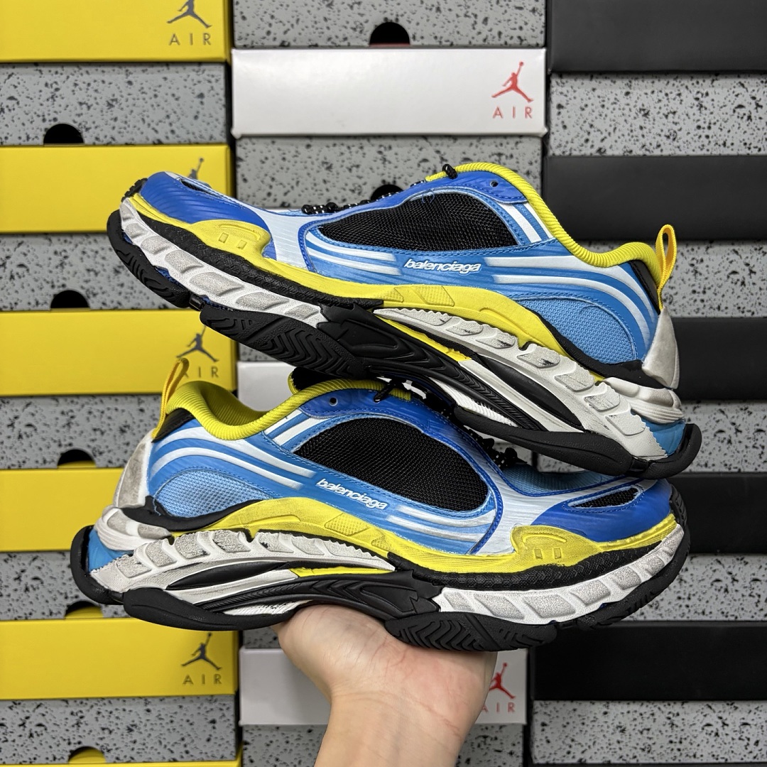 Balenciaga Triple S 2 - Image 12