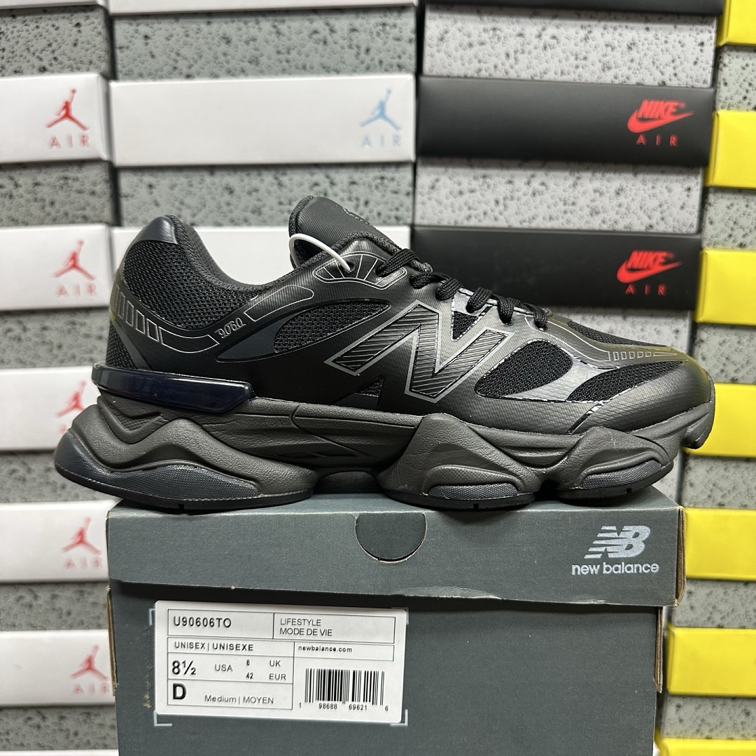 New Balance 9060 (Black Grey)