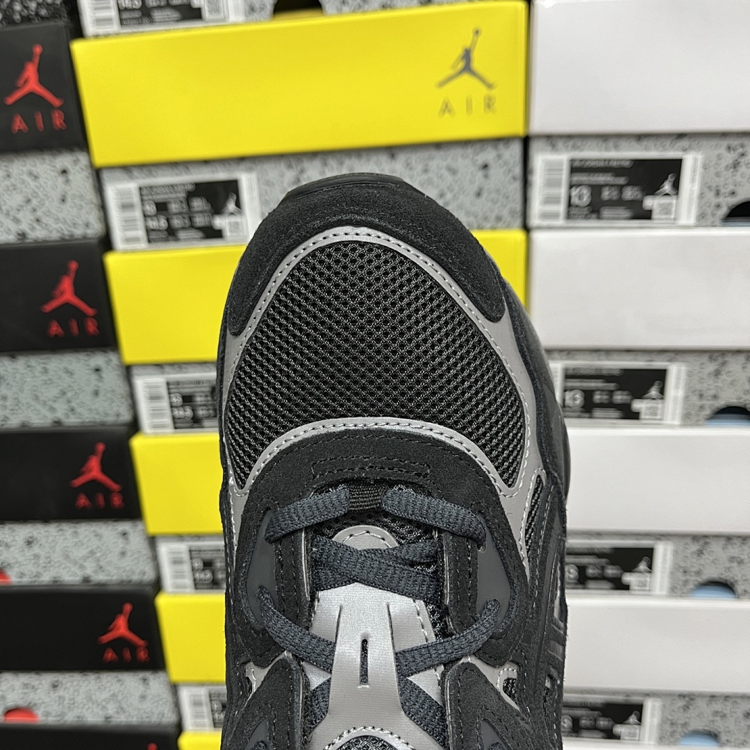 ASICS Gel-NYC Graphite (Grey Black) - Image 9