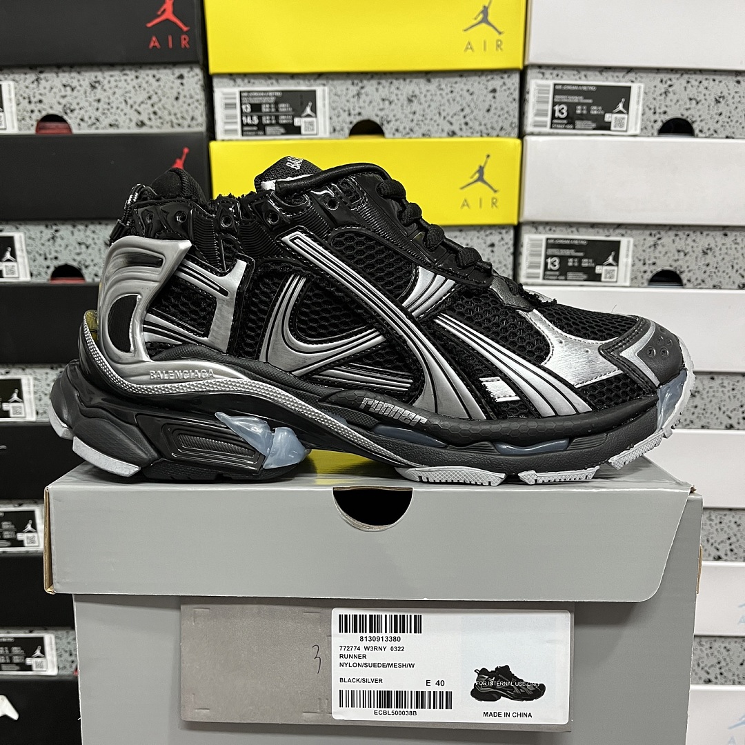 Balenciaga BLCG Runner 7.5