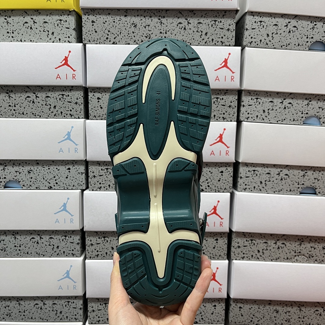On Running Raf Simons Cylon-21 - Image 2