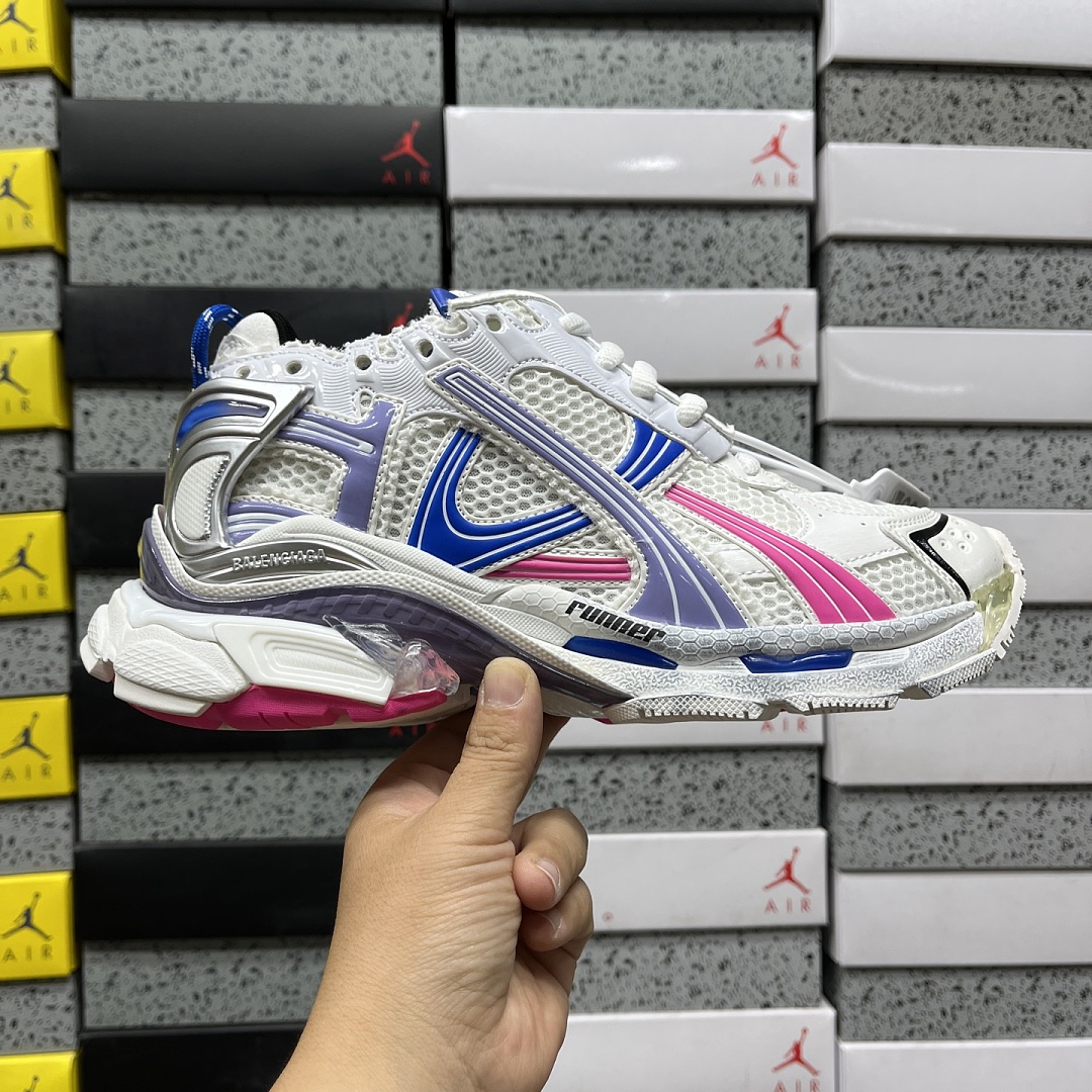 Balenciaga BLCG Runner 7.5 - Image 2