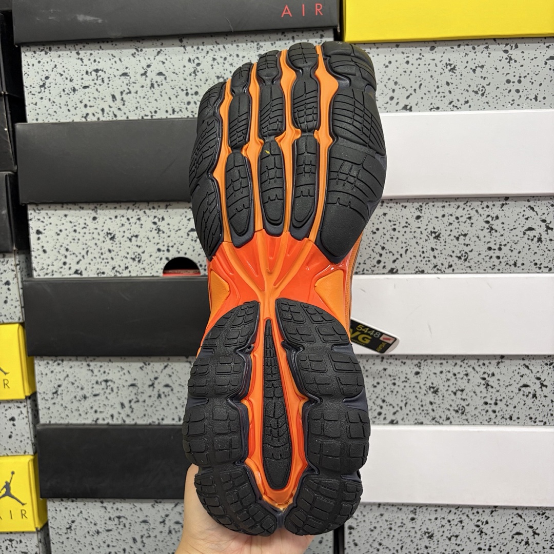 Balenciaga Anatomic Runner 20 Gen - Image 2