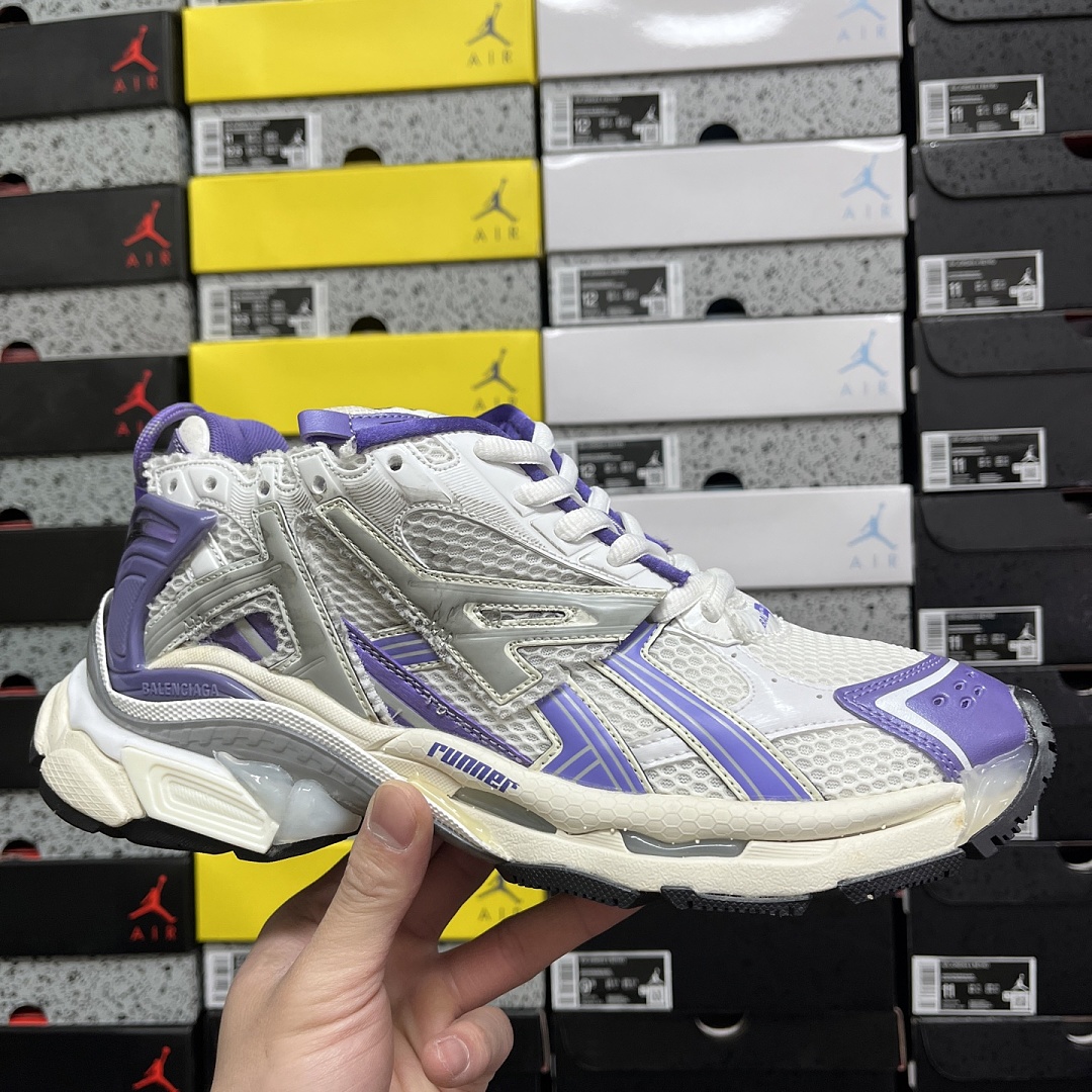 Balenciaga BLCG Runner 7.0 - Image 6