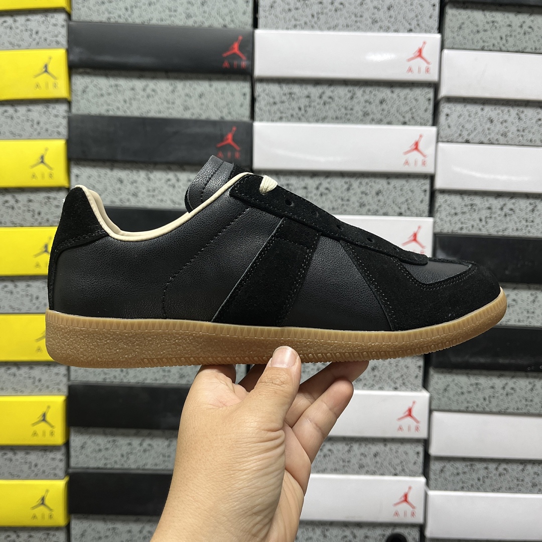 On Running Maison Margiela Replica Black Yellow P1895 - Image 9