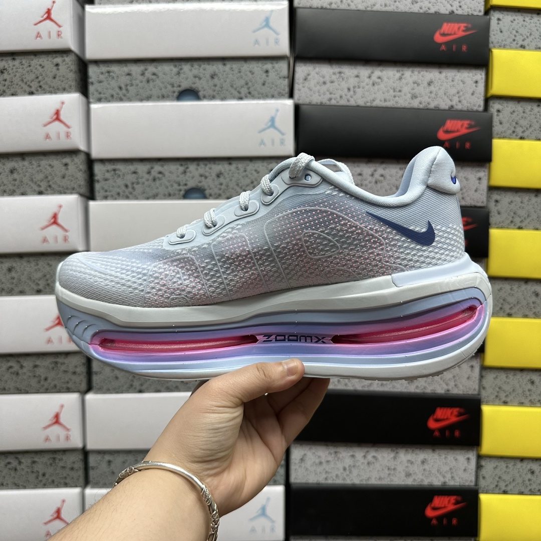 Nike Vomero Premium Blue Tint - Image 3