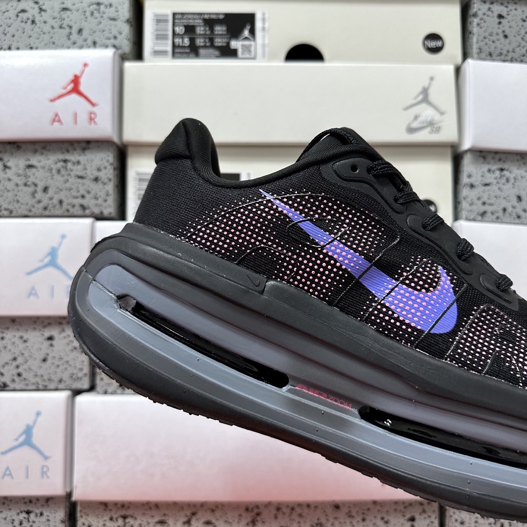 Nike Vomero Premium HQ2050-002 - Image 2