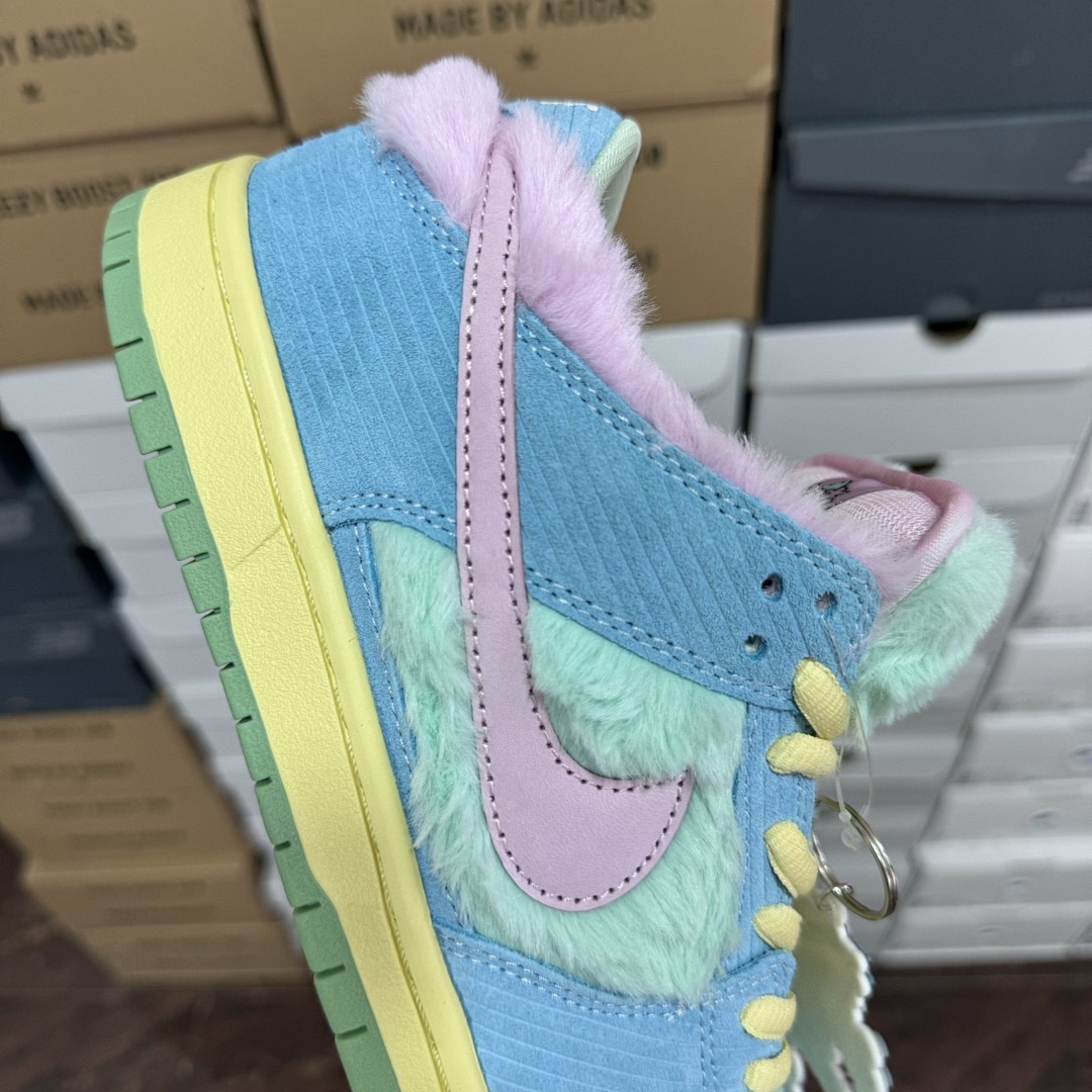 Nike Verdy X Nike SB Dunk Low - Image 13
