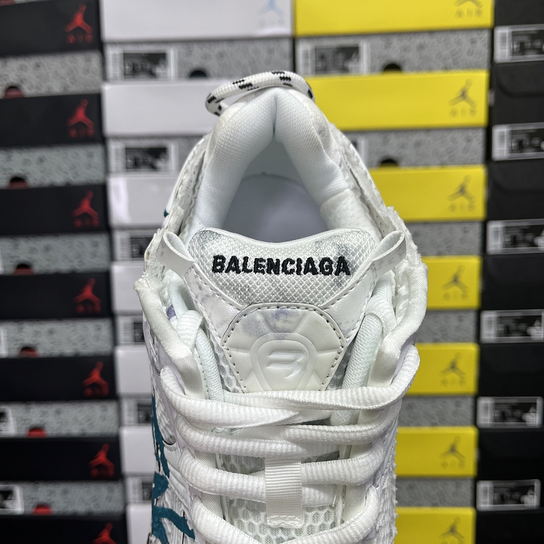 Balenciaga BLCG Runner 7.5 - Image 4