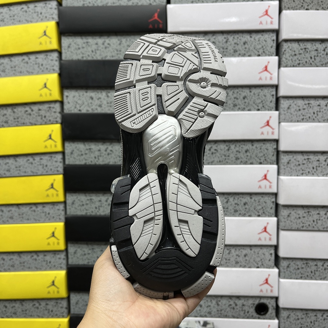 Balenciaga BLCG Runner 7.5 - Image 7
