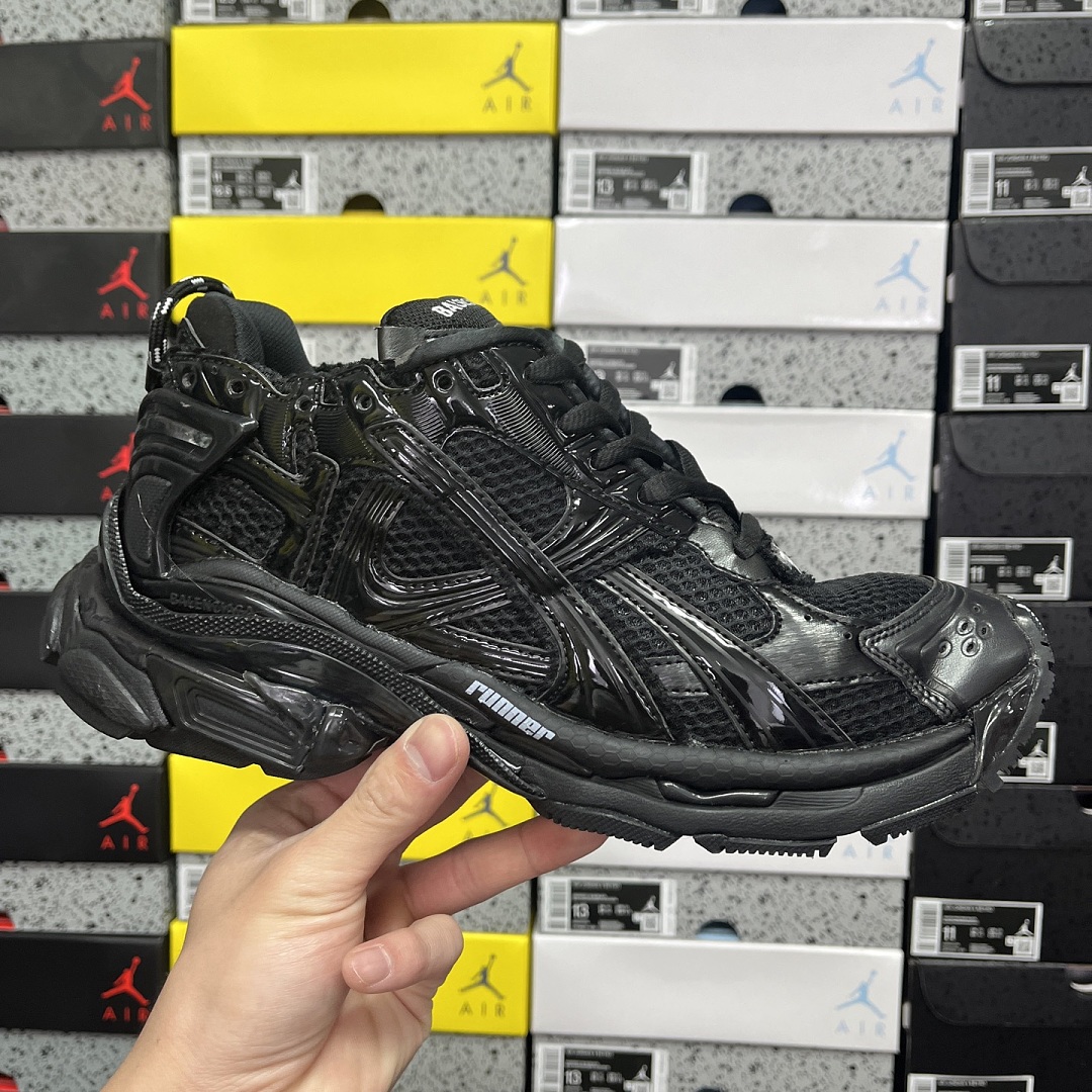 Balenciaga BLCG Runner 7.5 - Image 8
