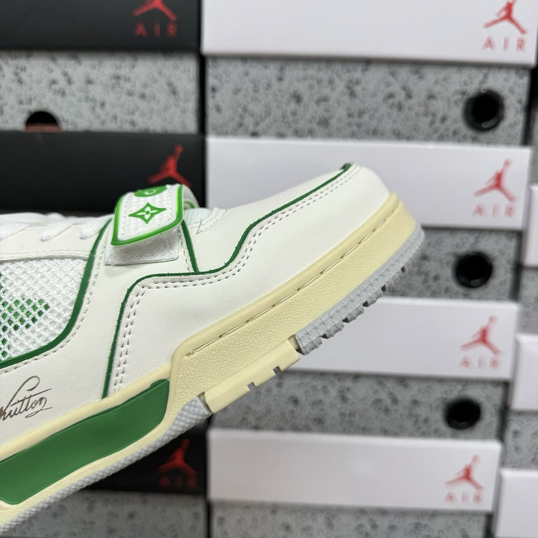 Louis Vuitton Trainer (White Green) - Image 7
