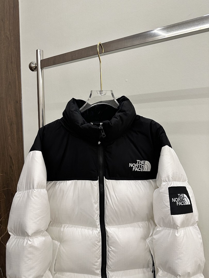 Chanel The North Face White Label Novelty Nuptse Down Jacket (Asia Sizing) - Image 36