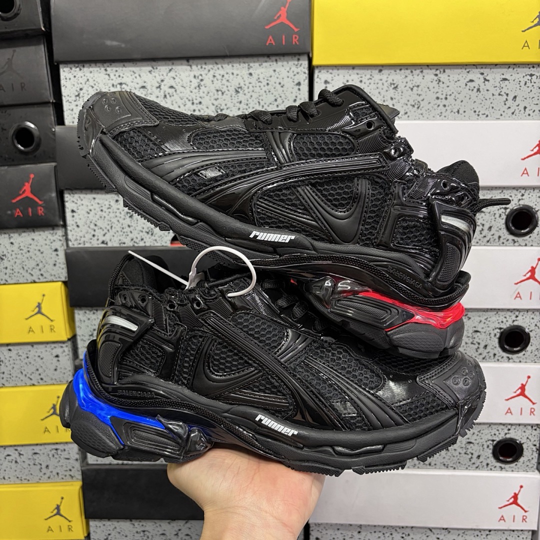 Balenciaga Runner 7 Gen (Black LED) - Image 3