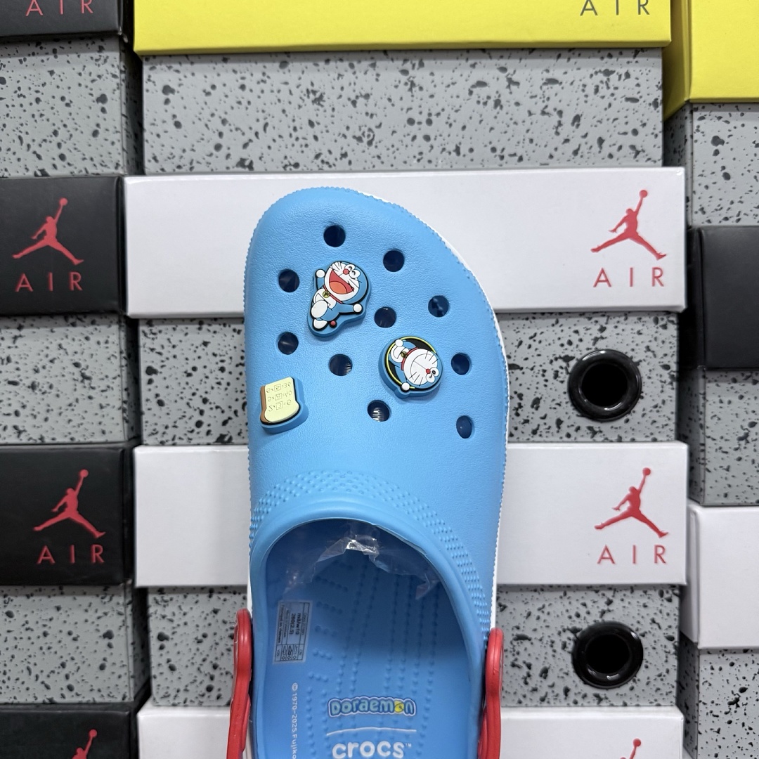 Crocs Classic Clog - Image 3
