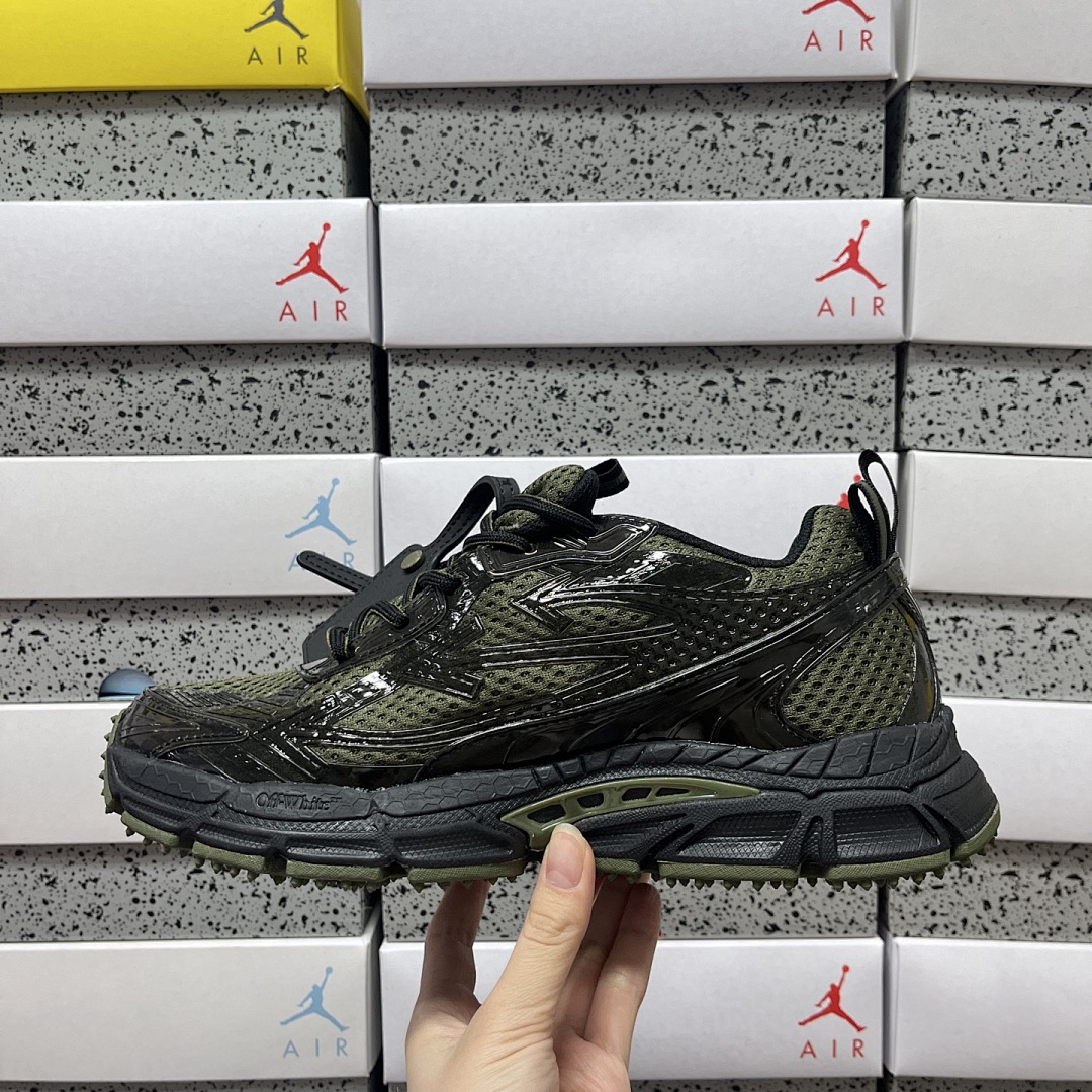 Off-White Be Right Back - Image 3