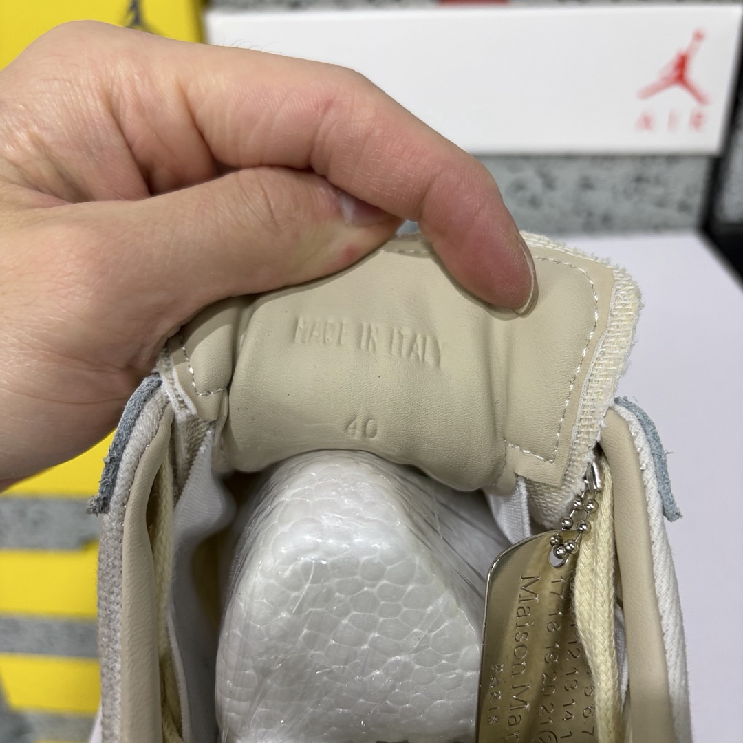 On Running Maison Margiela Replica - Image 12