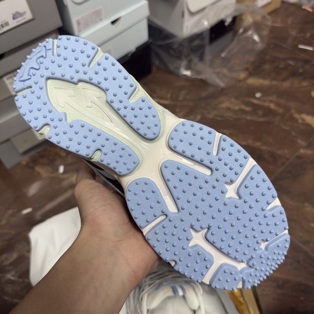 Off-White Be Right Back - Image 11