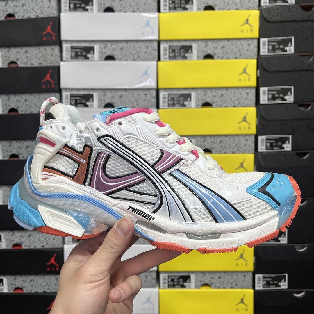 Balenciaga BLCG Runner 7.5 - Image 9