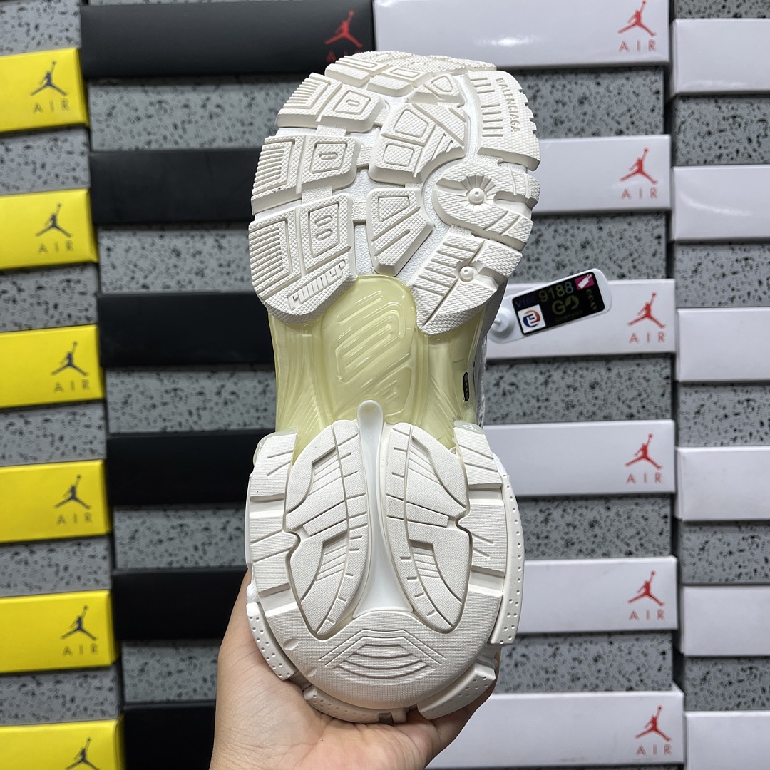 Balenciaga Runner LED 7.0 (Triple White) - Image 3