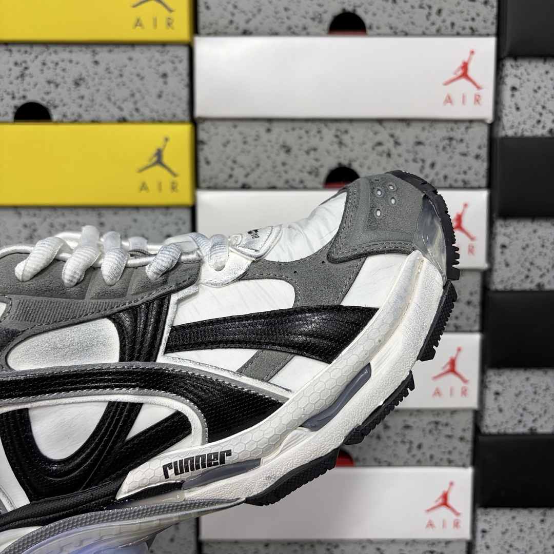 Balenciaga Runner LED 7 Gen - Image 5
