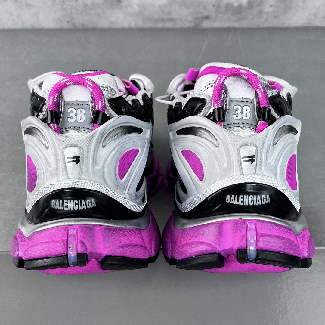 Balenciaga Runner 7.5 - Image 100