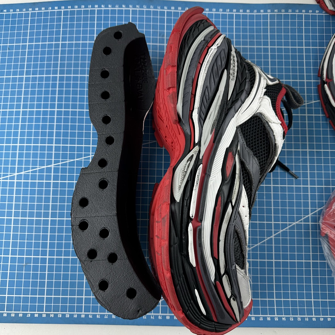 Balenciaga BLCG Platform/W Sneaker 17 Gen - Image 2