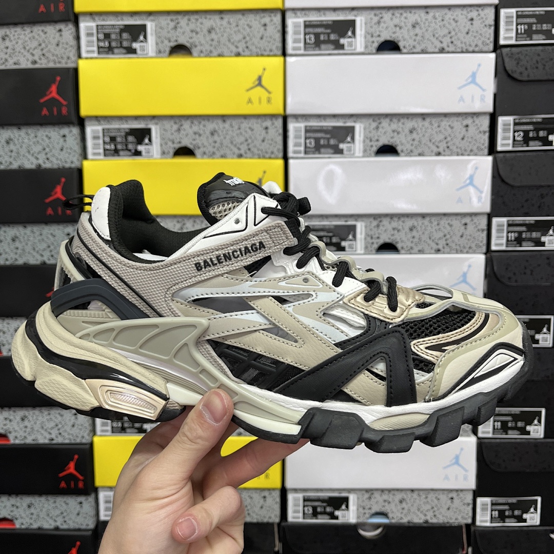 Balenciaga Track 2.0 - Image 23